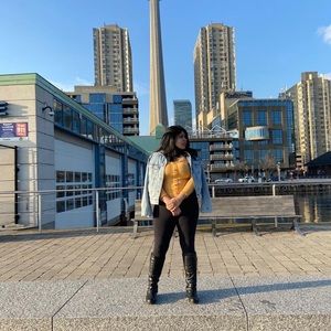 Meet your Posher, Manika